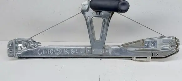 Rear door manual window regulator