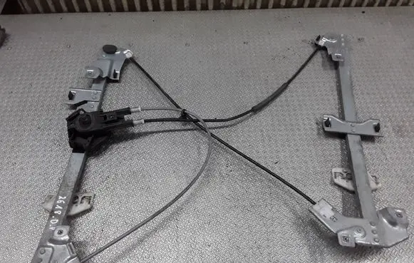 Citroen Berlingo Front door manual window regulator 