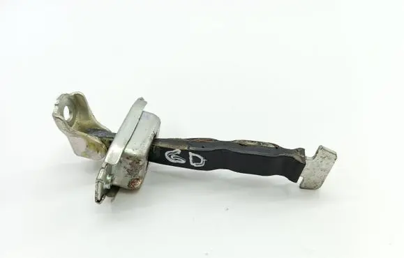 Mitsubishi Outlander Rear door check strap stopper