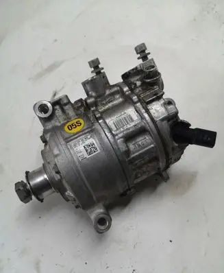 Audi A5 8T 8F Air conditioning (A/C) compressor (pump) 8T0260805E