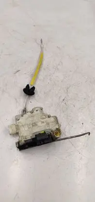 Audi A3 S3 8P Front door lock 4F1837015