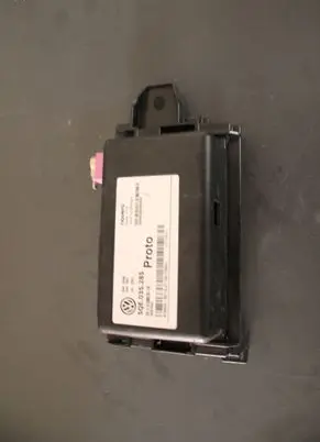 Volkswagen Golf VII Other control units/modules 5QE035285