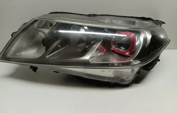 Suzuki Vitara (LY) Headlight/headlamp