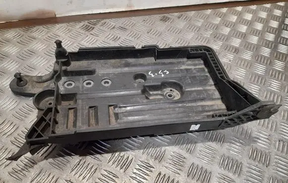 Audi A3 S3 8V Battery tray 5Q0915321