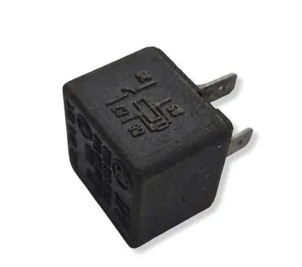 Skoda Octavia Mk2 (1Z) Other relay 6U0906061A 443811435111