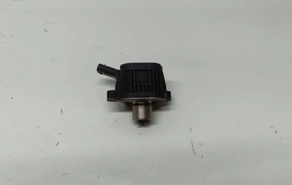 Volkswagen PASSAT B7 Camshaft vanos timing valve 04E906048A 0406161157212 10409903