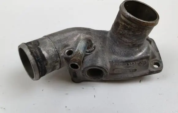 Thermostat/thermostat housing