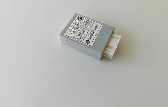 BMW 5 E60 E61 Air suspension control unit module (rear) 6769834 3714676983401 37146769834
