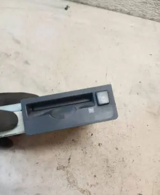 Volvo XC90 CD/DVD changer 306466811