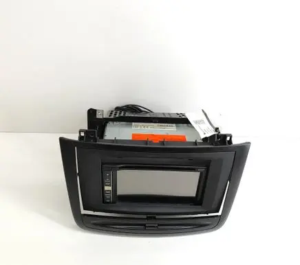 Mercedes-Benz Vito Viano W639 Radio/CD/DVD/GPS head unit A6396891031 A6396800407
