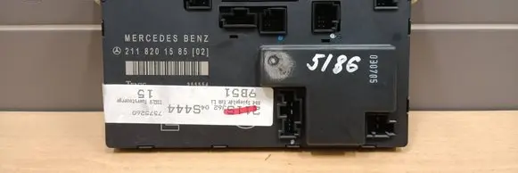 Mercedes-Benz E W211 Door control unit/module 2118201585 355554