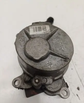 Renault Master III Vacuum pump 8200902378
