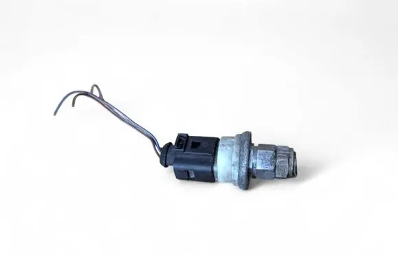 Audi A6 S6 C6 4F Air conditioning (A/C) pressure sensor 4F0959126C