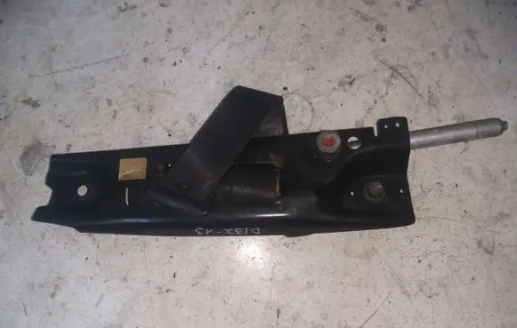 Volvo V70 Front seatbelt g6041213