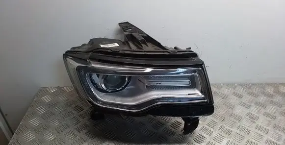 Jeep Grand Cherokee Headlight/headlamp 68111034AF