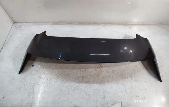 Tailgate/trunk spoiler