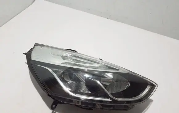 Renault Clio IV Headlight/headlamp 260100653R