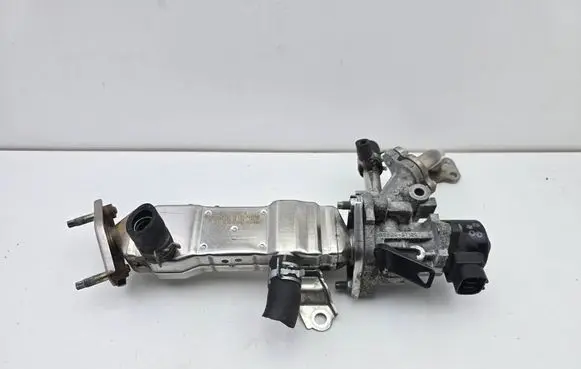 Toyota Prius+ (ZVW40) EGR valve cooler 2560137010B 25E18B0777 25F18B0777