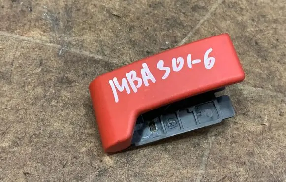 Mercedes-Benz C W205 Engine bonnet (hood) release handle A2048800900