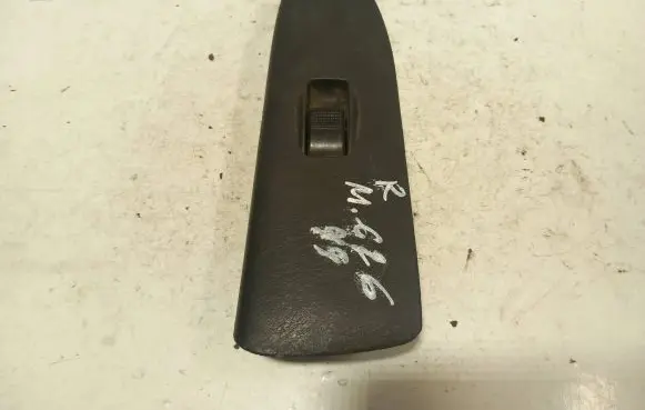 Mazda 626 Electric window control switch ge4v684li