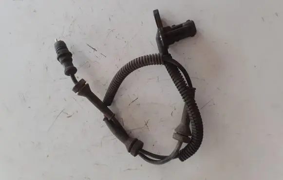 Opel Movano A ABS brake wheel speed sensor 8200274800