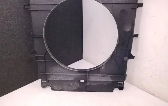 Mercedes-Benz Sprinter W906 Radiator cooling fan shroud A9065050855