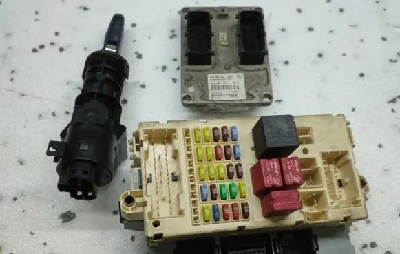 Fiat Stilo Engine control unit/module ECU 51759028 IMPRK1353150