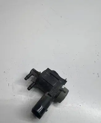 Volkswagen Golf IV Turbo solenoid valve 1J0906283C