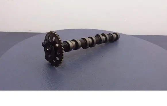 Opel Astra H Camshaft 55355467