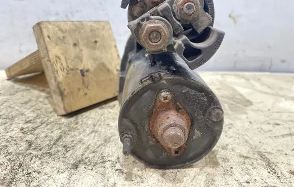 Volkswagen PASSAT B5 Starter motor 0001107070