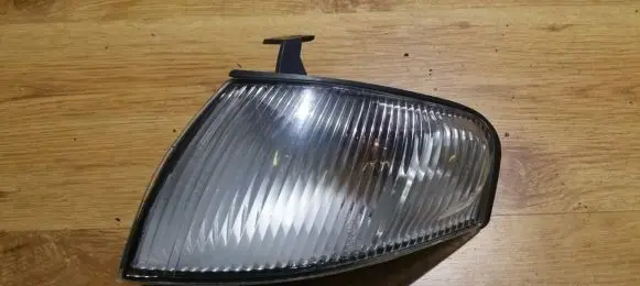Mazda 323 Front indicator light