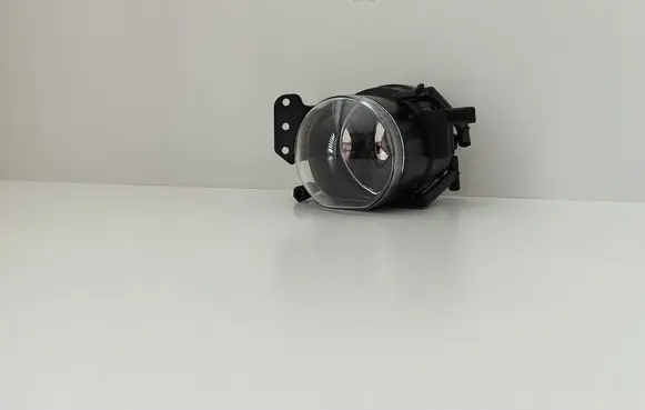 BMW 3 E90 E91 Front fog light 6910792 63176910792