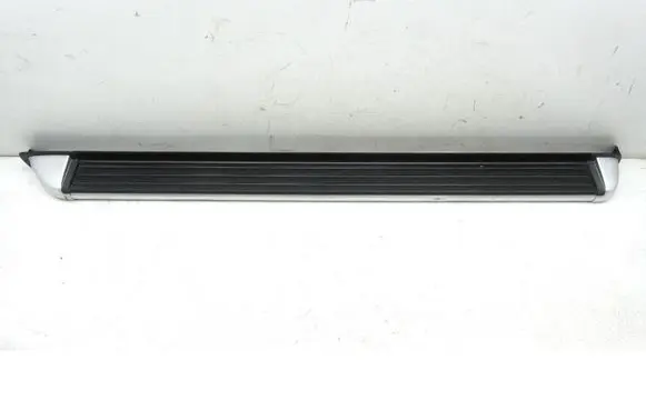 Nissan Navara D23 Front sill (body part)