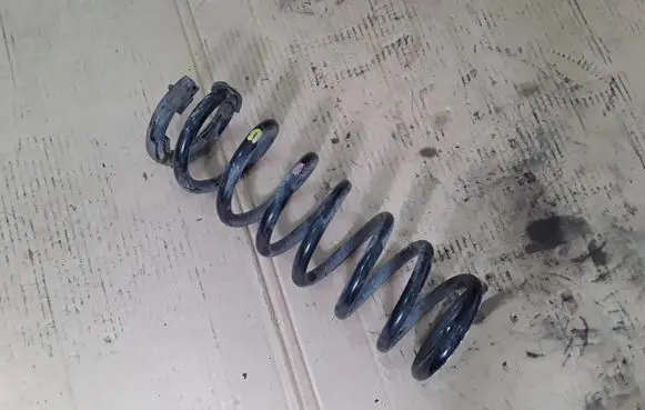 Mitsubishi Outlander Rear coil spring NOCODE