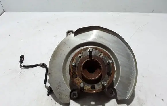 Chrysler Pacifica Rear wheel hub 68218017AC