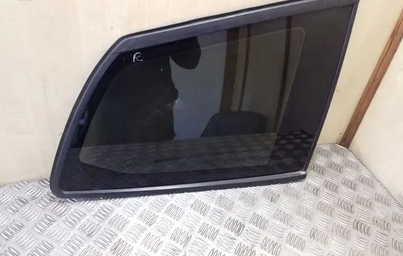 Citroen C4 Grand Picasso Rear side window