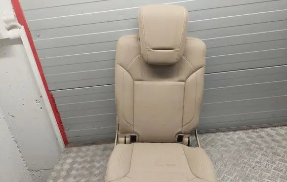 Mercedes-Benz GL X166 Third row seats 