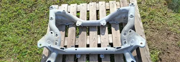 Mercedes-Benz C W204 Front subframe A2046281057