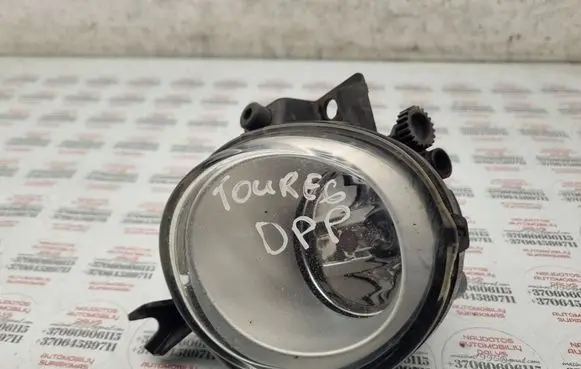 Volkswagen Touareg I Front fog light 7L6941700B
