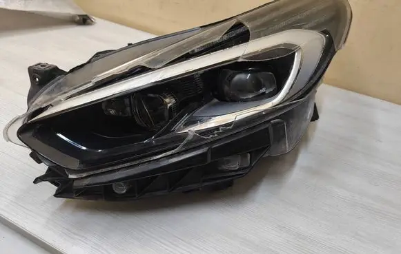 Ford S-MAX Headlight/headlamp 90076253
