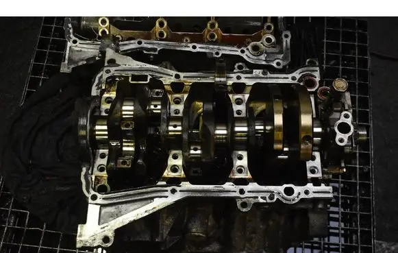 Renault Espace III Engine block VQ35