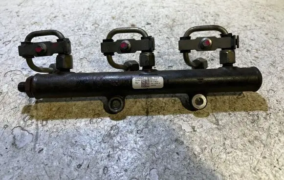 Land Rover Range Rover Sport L320 Fuel main line pipe 4R8Q9D280BC 5WS40130 A2C20001291