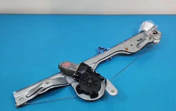Renault Modus Front door window regulator with motor IMPRK1605761