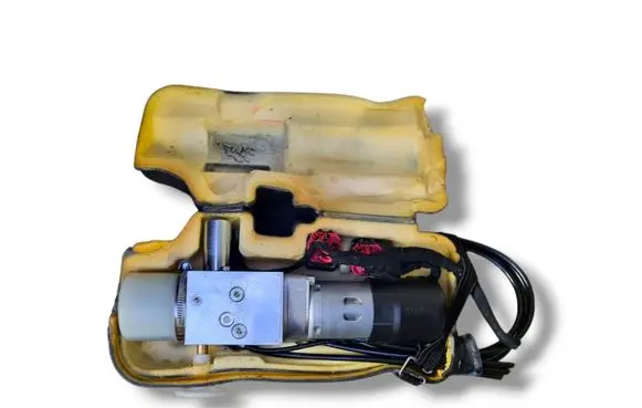 Peugeot 206 Convertible roof hydraulic pump HB70137-002 9639025080