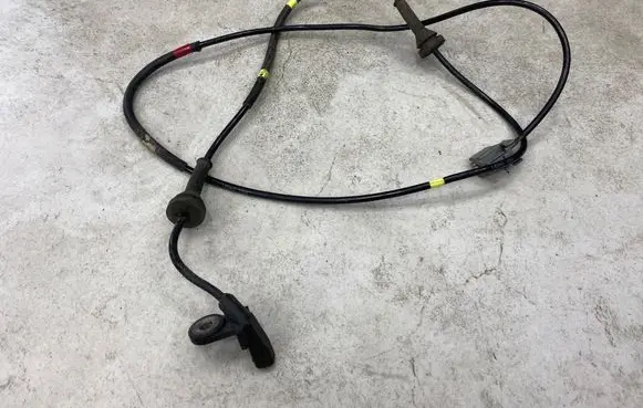 Volvo V70 ABS rear brake sensor 3524256 10071160373