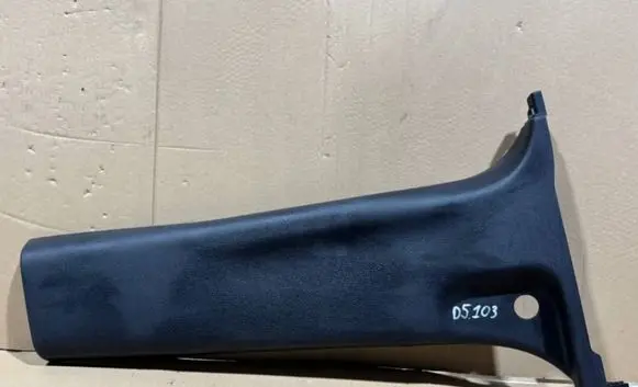 Nissan Navara D23 (B) pillar trim (bottom) 769154KJ0A