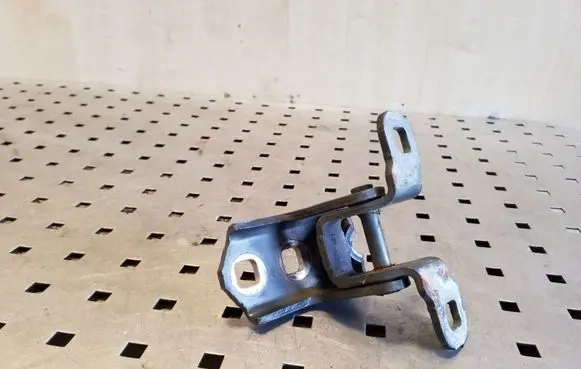 Renault Megane II Front door upper hinge 029139F