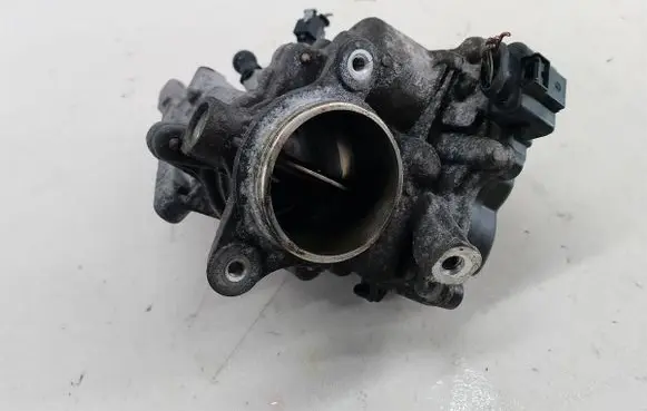 Skoda Rapid (NH) Throttle body valve 