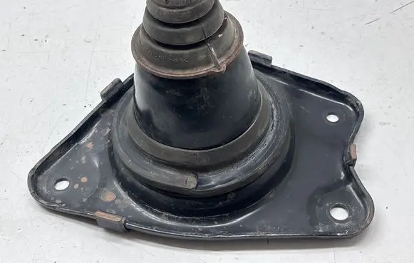 Toyota Highlander XU70 Front shock absorber mounting bracket 480650E010