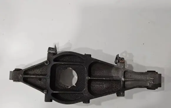 Maserati Levante Rear upper control arm/wishbone 670106332